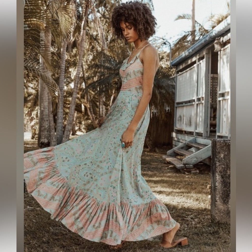 Floral Spell New with Tags “City Lights Strappy Maxi in Sage”